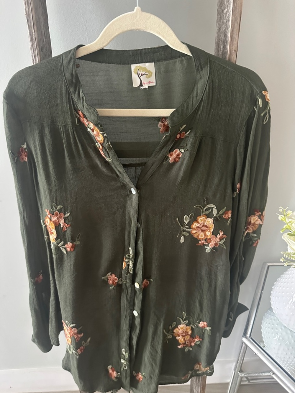 fig and flower Olive Green Button-Down Shirt with Floral Embroidery